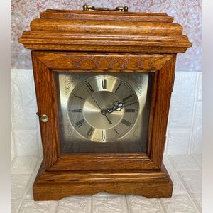 Vintage Amish Mantle Clock